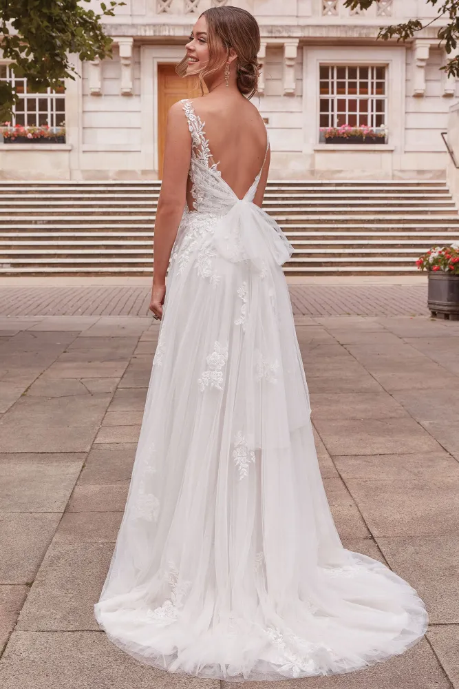 Bild 1 des Brautkleides Adore - #11247 | Marchella