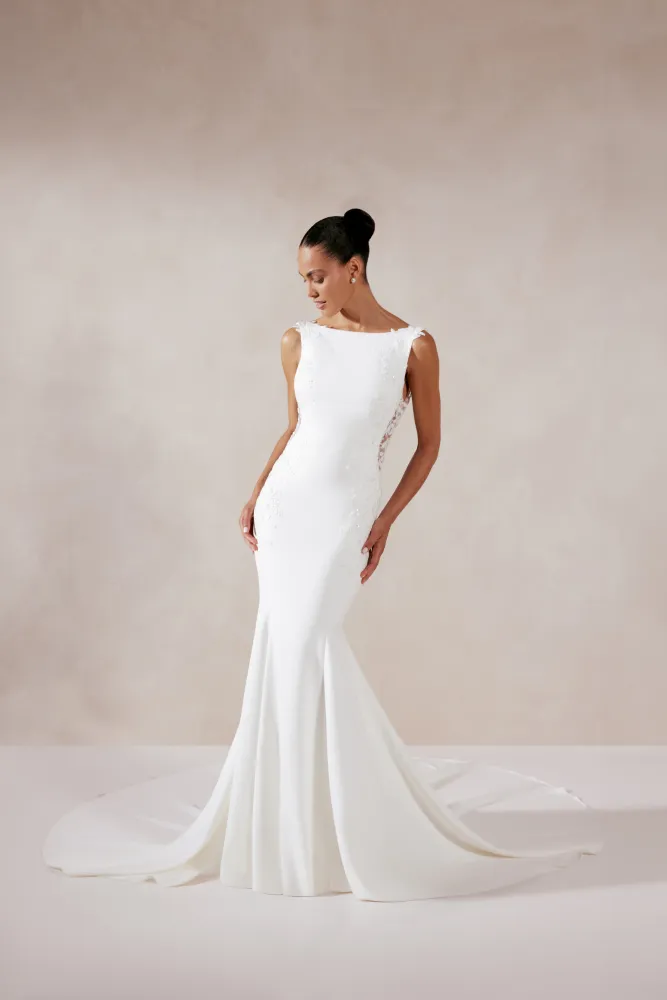 Bild 2 des Brautkleides Adore - #11379 | Lanie
