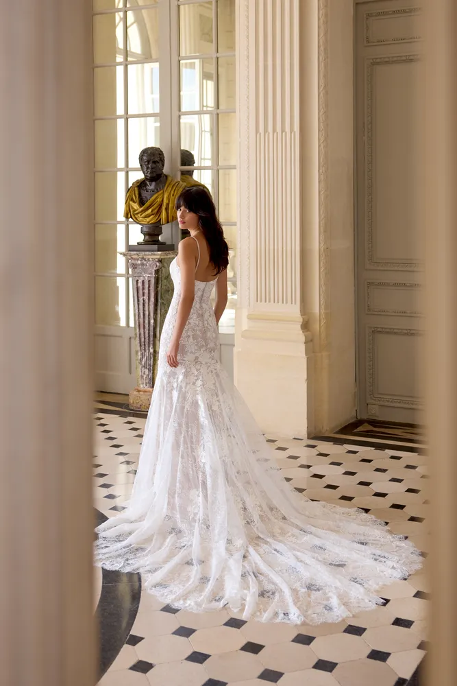 Bild 2 des Brautkleides Adore - #11445 I Adeline