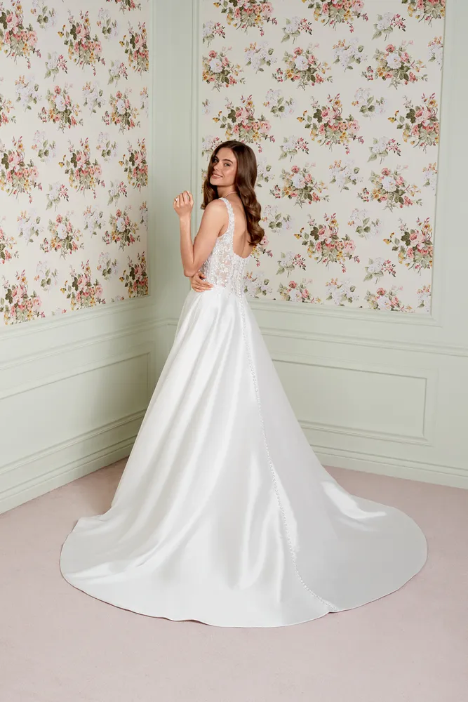 Bild 2 des Brautkleid Adore - #11464 | Florence