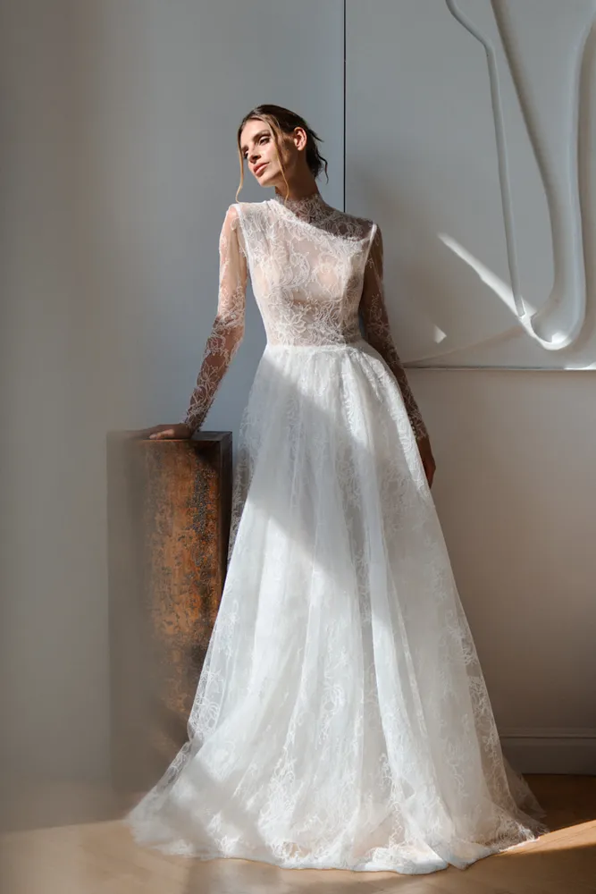 Bild 3 des Brautkleid AMY LOVE - Aire B (auch mitkurzen T-Shirt- Ärmeln erhältlich)