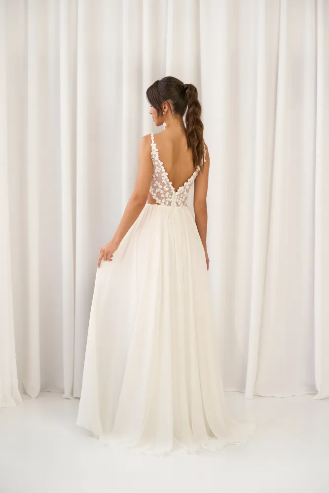 Bild 1 des Brautkleides Melrosé Bridal - Aliyah