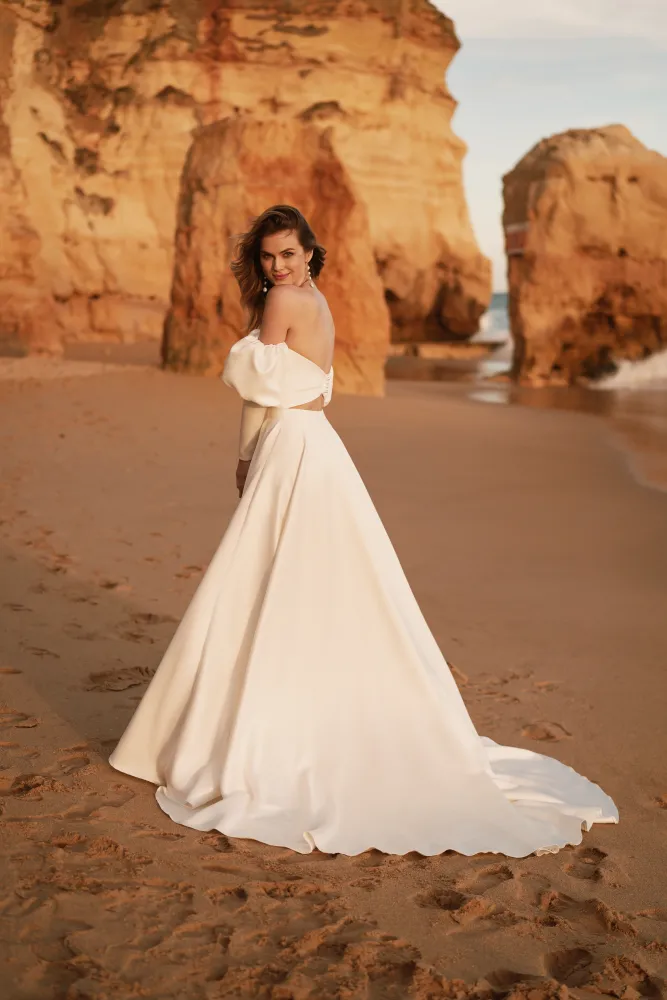 Bild 1 des Brautkleides Melrosé Bridal - Bella 