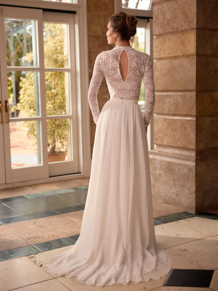 Bild 1 des Brautkleides Bianco Evento - Brautrock Anida