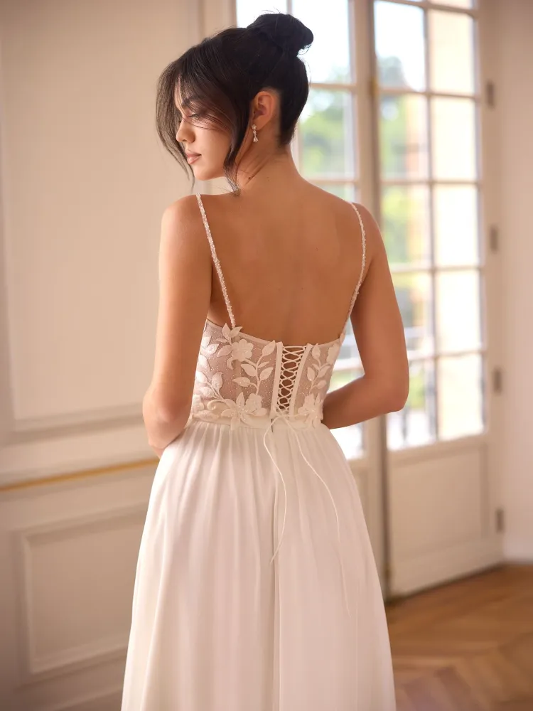 Bild 1 des Brautkleides Bianco Evento - Brauttop E514