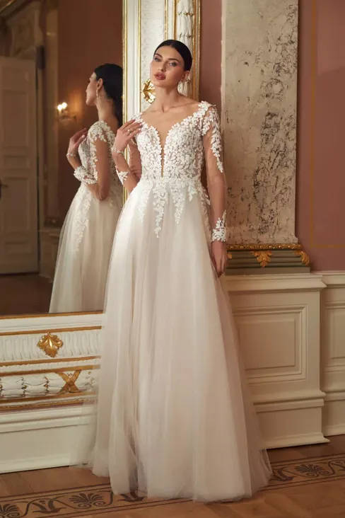 Bild 1 des Brautkleides Annais Bridal - Ella (abnehmbare Ärmel)