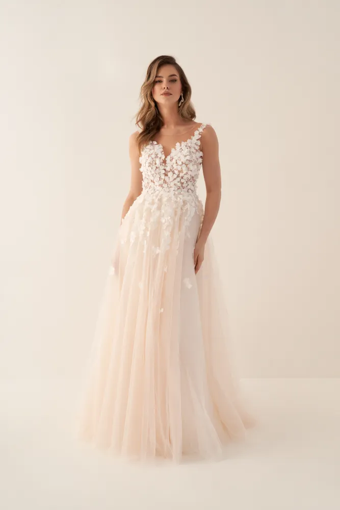 Bild 2 des Brautkleides Melrosé Bridal - Mariah