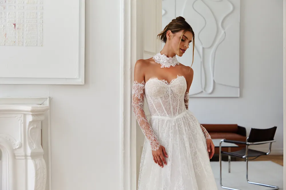 Bild 3 des Brautkleid AMY LOVE - Moonlight (Ärmel einzeln erhältlich)
