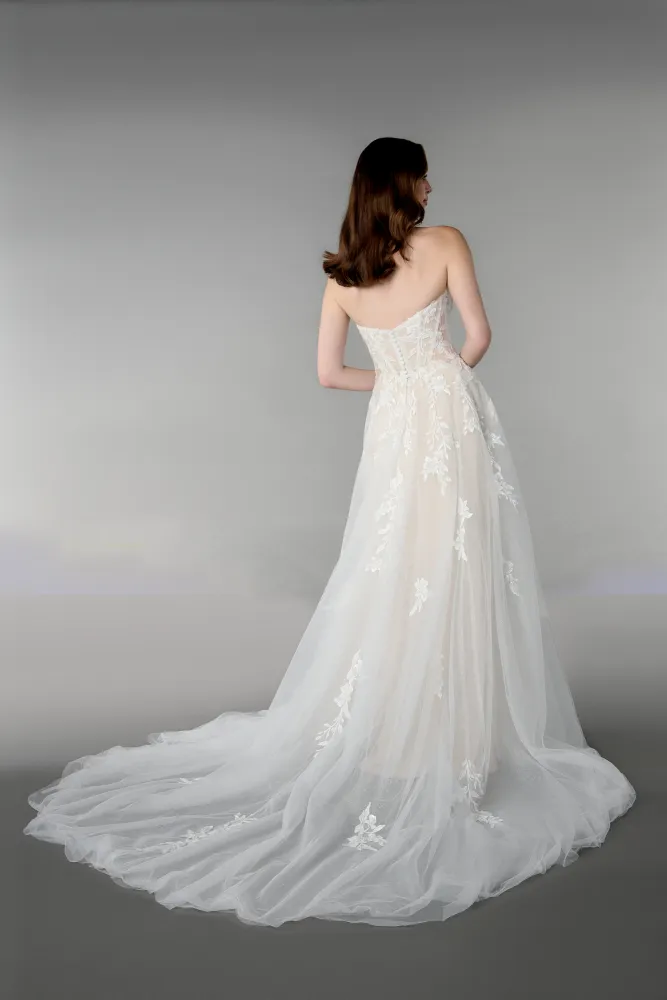 Bild 1 des Brautkleides maleika – bridal couture - Rory