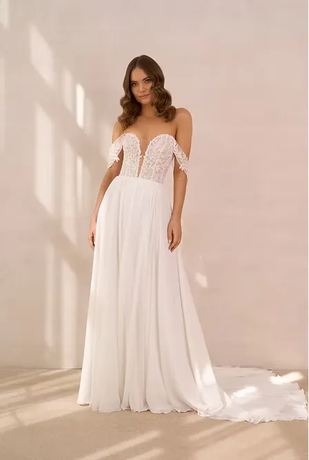 Bild 1 des Brautkleides Melrosé Bridal - Sannika