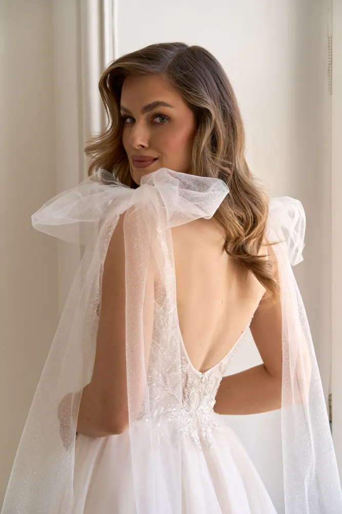 Bild 1 des Brautkleides Melrosé Bridal - Tyra inkl. Tüllflügel